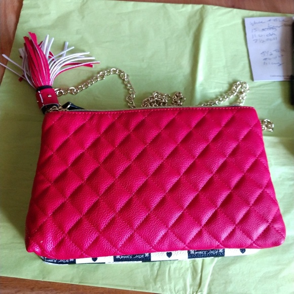 Super cute black white and red Betsey Johnson cros - Picture 5 of 7